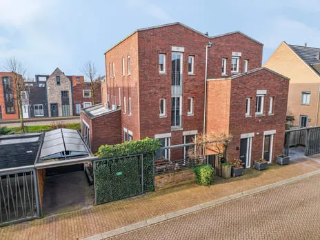 Twee-onder-één-kap te koop: Schoklandstraat 51, Zuiderzeestedenbuurt-West Amersfoort