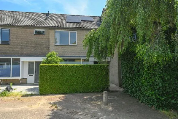 Terraced house for sale: Scholekster 32, Noordbuurt Eemnes