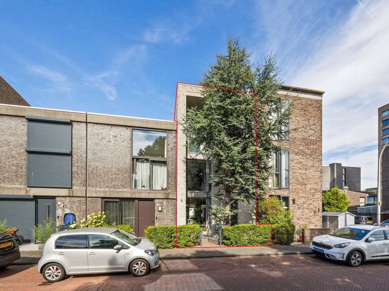 Tussenwoning te koop: Scholekstersingel 68, 'S-Gravenhage