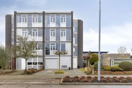 Twee-onder-één-kap te koop: Scholeksterstraat 11, Veersepoort Middelburg