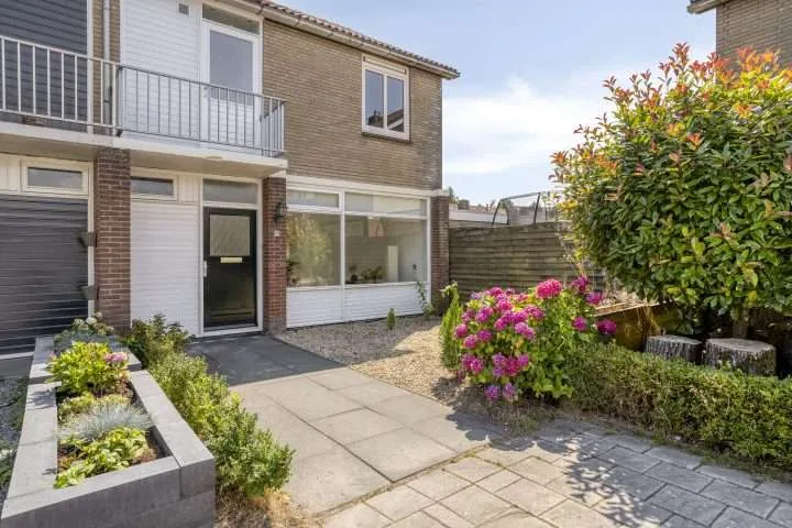 Tussenwoning te koop: Scholeksterstraat 112, De Greiden Heerenveen