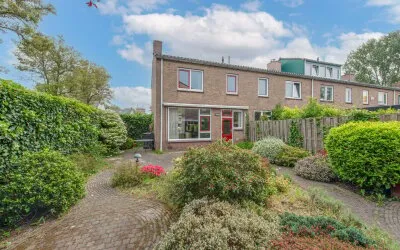 Hoekwoning te koop: Scholeksterstraat 2, Rekerbuurt en Ooievaarsnest Alkmaar