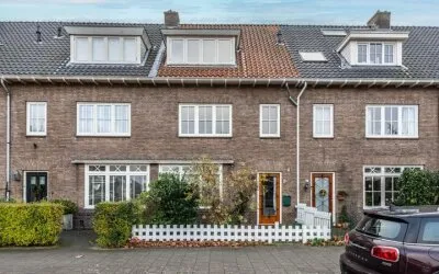 Tussenwoning te koop: Schollevaarlaan 5, Dichters- en Vogelbuurt Heemstede