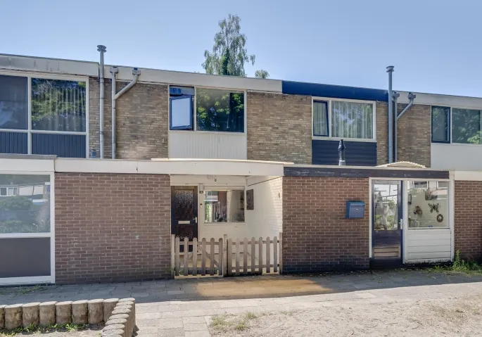 Tussenwoning te koop: Schoolbeek 4, Ugchelen Ugchelen
