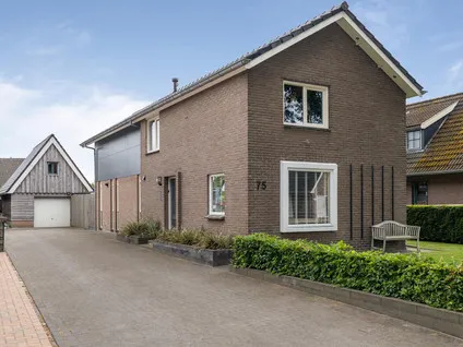 Vrijstaande woning te koop: Schooldijk 75, Nieuw-Amsterdam-Centrum Nieuw-Amsterdam
