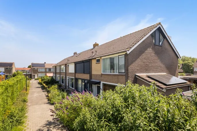 Corner house for sale: Schoolhof 8, Benschop-Dorp Benschop