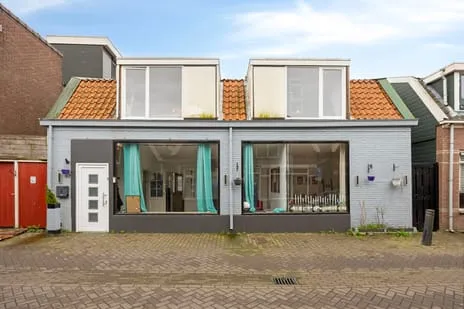 Twee-onder-één-kap te koop: Schoolmeestersstraat 52, Rosmolenbuurt West Zaandam