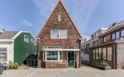 Vrijstaande woning te koop: Schoolmeestersstraat 99, Rosmolenbuurt West Zaandam