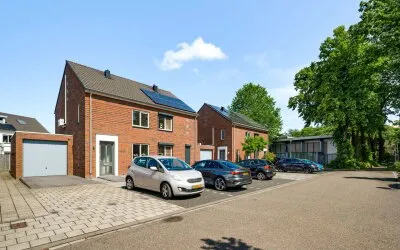 Corner house for sale: Schoolpad 103, Kapel-Muggenbroek Roermond