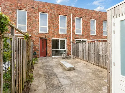 Tussenwoning te koop: Schoolplein 46, Roelofarendsveen Roelofarendsveen