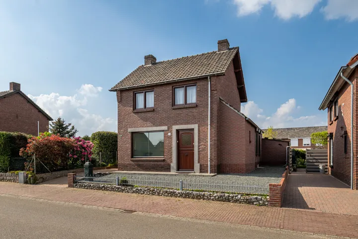 Vrijstaande woning te koop: Schoolsingel 43, Montfort Montfort