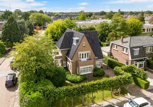 Vrijstaande woning te koop: Schoolstraat 1, Beroepenbuurt Krimpen Aan De Lek