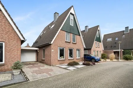Tussenwoning te koop: Schoolstraat 136, Centrum Papendrecht