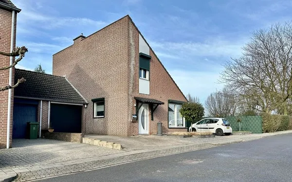 Hoekwoning te huur: Schoolstraat 19, Moorveld Moorveld