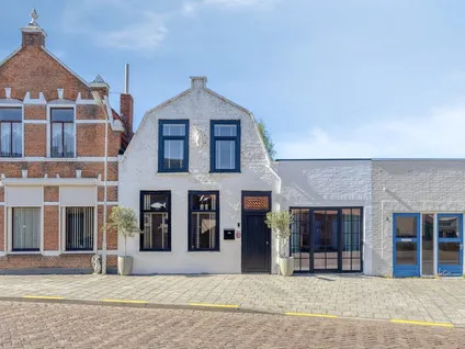 Tussenwoning te koop: Schoolstraat 2, Oostburg Oostburg