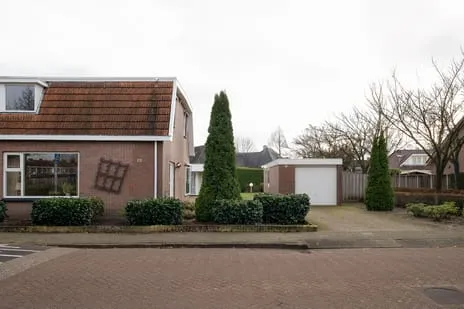 Twee-onder-één-kap te koop: Schoolstraat 20, Overdinkel kern Overdinkel