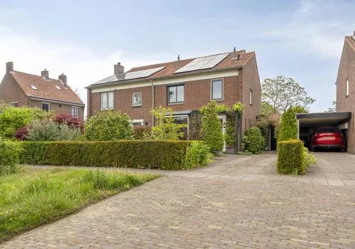 Tussenwoning te koop: Schoolstraat 27, Eefde Eefde