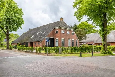 Twee-onder-één-kap te koop: Schoolstraat 32, Annen Annen