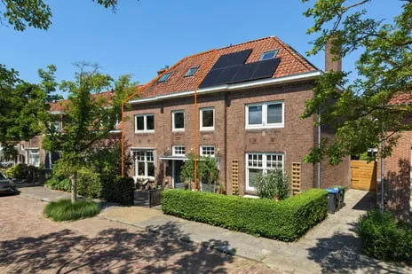 Tussenwoning te koop: Schoolstraat 36, Noordoosthoek Sneek