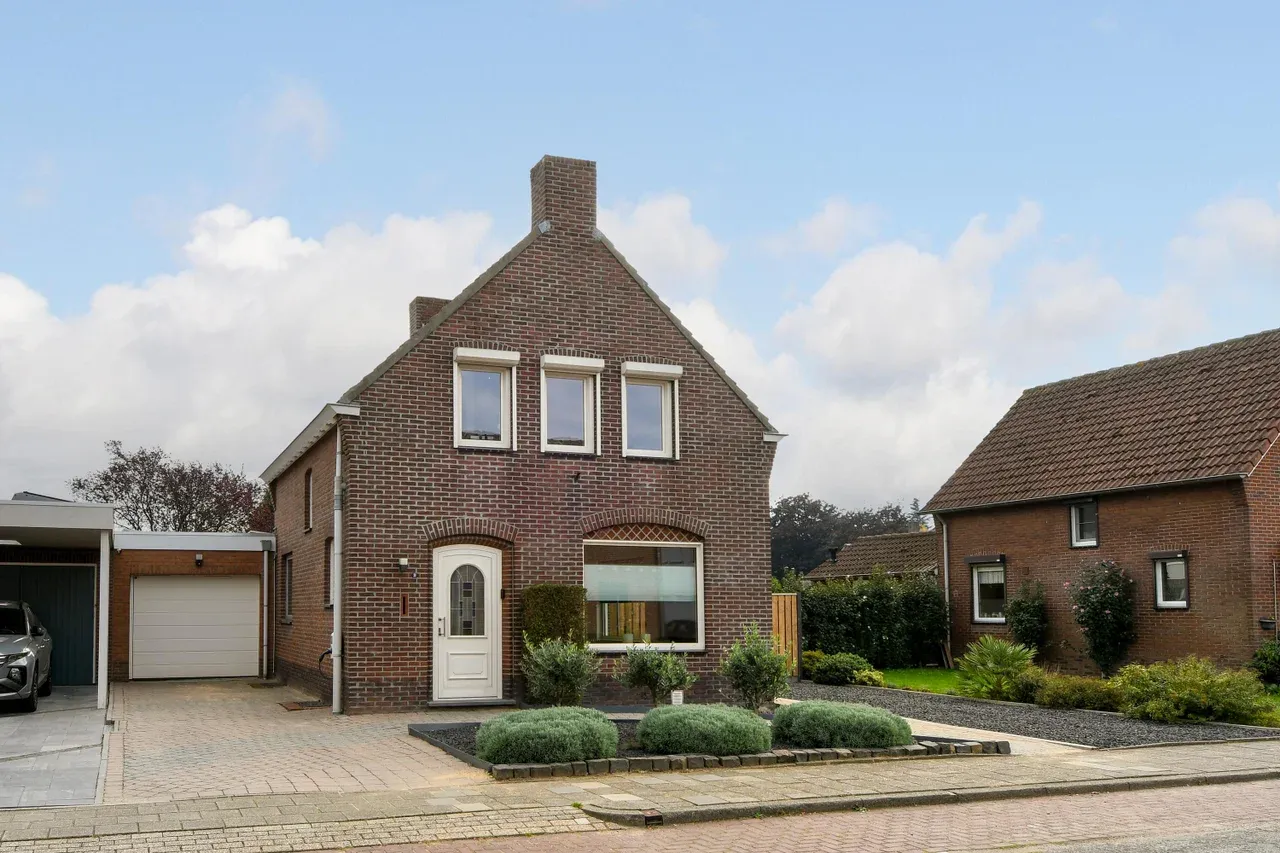 Twee-onder-één-kap te koop: Schoolstraat 38, Herten