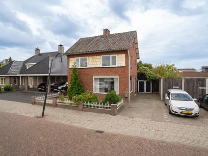 Vrijstaande woning te koop: Schoolstraat 4, Eekmaat Enschede
