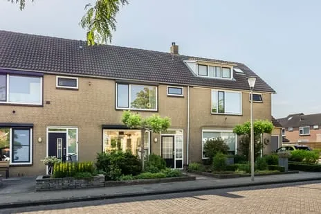 Tussenwoning te koop: Schoolstraat 5, Hoogblokland-Dorp Hoogblokland