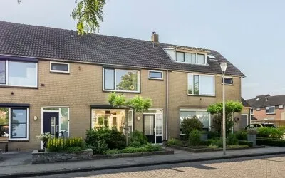 Tussenwoning te koop: Schoolstraat 5, Hoogblokland-Dorp Hoogblokland