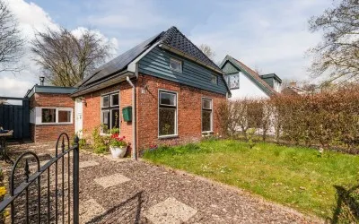 Vrijstaande woning te koop: Schoolstraat 5, Pieterzijl Pieterzijl