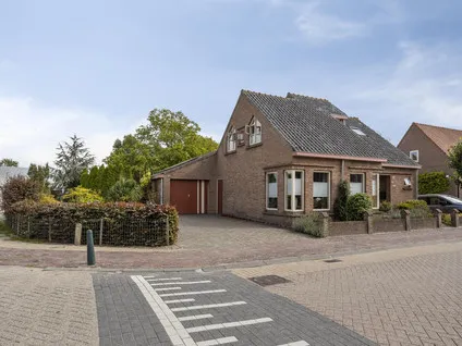 Vrijstaande woning te koop: Schoolstraat 54, Nieuw-Vossemeer Nieuw-Vossemeer