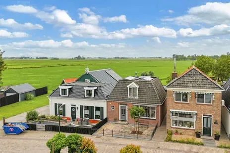 Twee-onder-één-kap te koop: Schoolstraat 6, Burgwerd Burgwerd