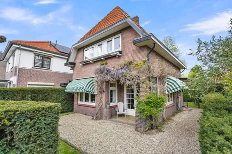 Vrijstaande woning te koop: Schoolstraat 65, Centrum Baarn