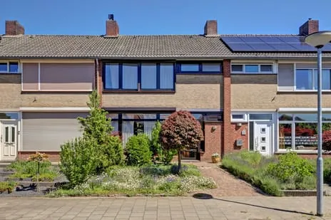Terraced house for sale: Schoolstraat 68, Velden-West Velden