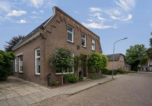 Twee-onder-één-kap te koop: Schoolstraat 7, Beilen Beilen