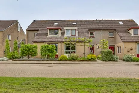 Terraced house for sale: Schoolstraat 7, Luttelgeest-woonkern Luttelgeest