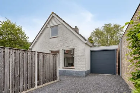 Vrijstaande woning te koop: Schoolstraat 8, Kern Alphen Alphen (Ge)