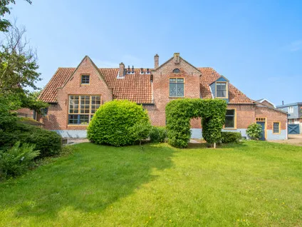 Vrijstaande woning te koop: Schoolstraat 8, Egmond aan den Hoef Egmond Aan Den Hoef