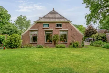 Twee-onder-één-kap te koop: Schoolstraat 8, Grolloo Grolloo