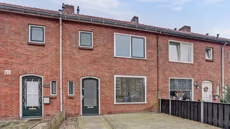 Tussenwoning te koop: Schoolstraat 88, Ossenkoppelerhoek Midden Noord Almelo