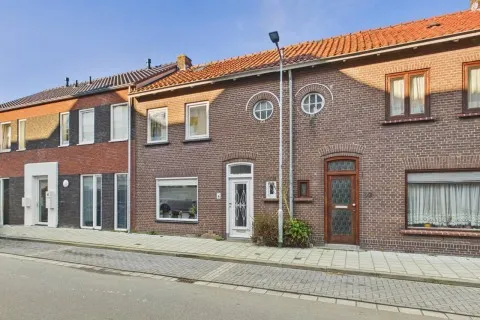 Twee-onder-één-kap te koop: Schoolweg 45, Terneuzen