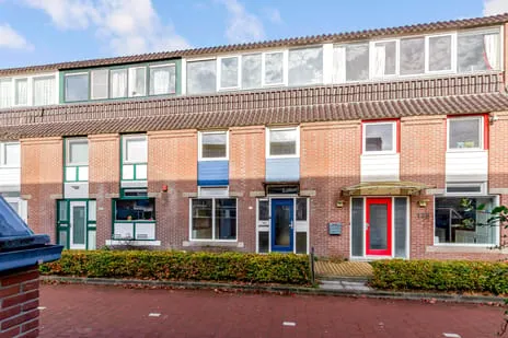 Tussenwoning te koop: Schoolwerf 136, Schoolwerf Almere