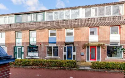 Tussenwoning te koop: Schoolwerf 136, Schoolwerf Almere