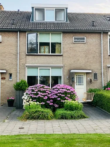 Tussenwoning te koop: Schoonenburglaan 60, Nieuw-Lekkerland-Dorp Nieuw-Lekkerland