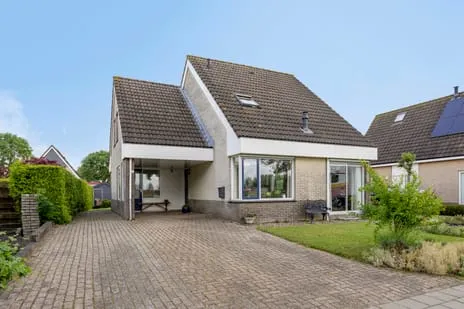 Detached house for sale: Schoonoord 7, IJsbrechtum Ysbrechtum