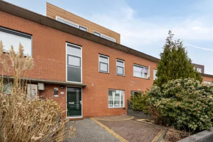 Tussenwoning te koop: Schoorlaan 8, Oostertocht Zuid Heerhugowaard