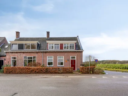 Hoekwoning te koop: Schoorstraat 39, Buitengebied Udenhout Noord Udenhout