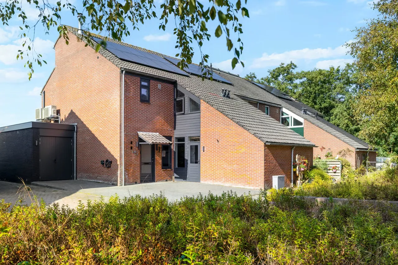 Hoekwoning te koop: Schoorwal 45, Den Burg