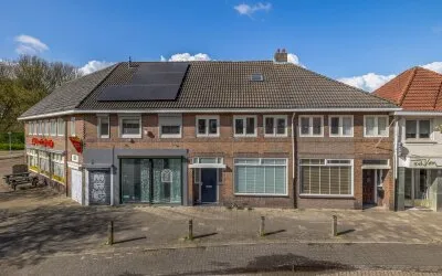 Tussenwoning te koop: Schootsestraat 100, Schoot Eindhoven