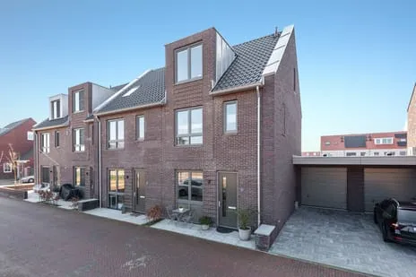 Tussenwoning te koop: Schootsveldstraat 7, Hoef En Haag