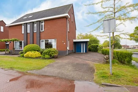Twee-onder-één-kap te koop: Schor 16, Kwelderland Delfzijl