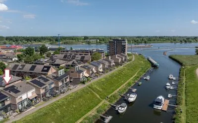 Tussenwoning te koop: Schorredijk 43, Puttershoek Woonkern Puttershoek